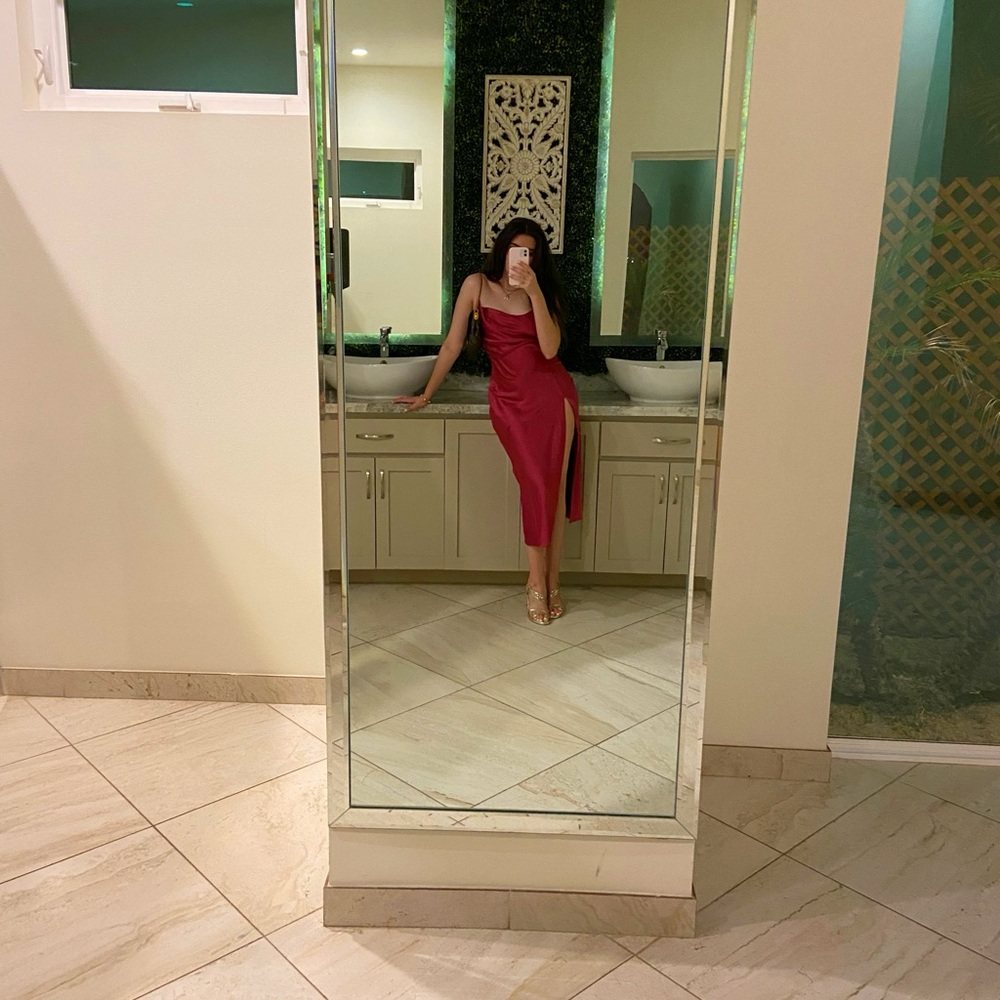 LIONESS Princess Polly Magenta Midi Dress - Picture 6 of 7